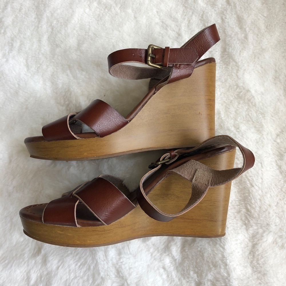 NEVER WORN American eagle platform wedge heels